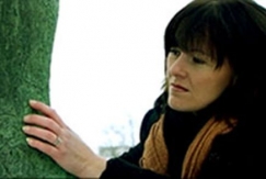 Kuva: V�lipakka (2002) YLE kuvanauha