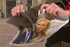 Kuva: Madeleinen ja Jonaksen valokuva revit��n kahtia. YLE kuvanauha.  