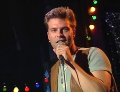 Kuva: Ressu Redford (1993) YLE kuvanauha.