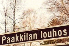 Kuva: Tienviitta Paakkilan louhokseen (1978). YLE kuvanauha.