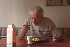 Kuva: Ruotsalainen l��k�ri ja tutkija Uffe Ravnskov. (2010) Yle kuvanauha