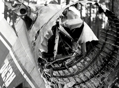 Kuva: Maarianhaminan lentoturmakoneen per�sin (1963). YLE kuvanauha.