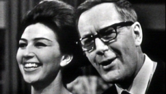 Kuva: Lenita Airisto ja Niilo Tarvaj�rvi laulavat. YLE kuvanauha.