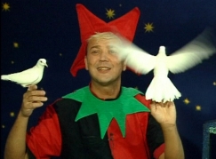 Kuva: Taikuri Simo Aalto (2001). YLE kuvanauha.