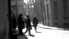 Kuva: Kev�taurinko valaisee Tallinnan vanhankaupungin kadut (1964). YLE kuvanauha.