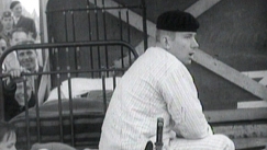 Kuva: Herra Sitsimies protestoi vaaleja (1960). Lii-Filmi Oy / YLE.