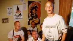 Kuva: Tamperelaisia skinhead-nuoria. YLE kuvanauha. 1983.