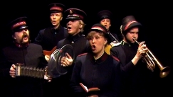 Kuva: Velipuolikuu: Pelastusarmeijan soittokunta (1984). YLE kuvanauha.