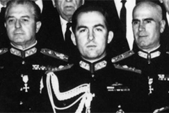 Kuva: Kreikan kuningas Konstantin II ja Kreikan hallituksen jseni. (1960-luku) Pressfoto. 