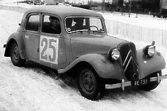 Kuva: Citroen Hankirallissa. (1955) YLE kuvanauha.