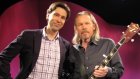 Jussi-Pekka Rantanen ja J. Karjalainen Mansikkapaikalla (kuva: YLE)