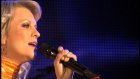 Laura Voutilainen juhlisti Mikko Alatalon 60-vuotista taivalta (kuva: YLE)