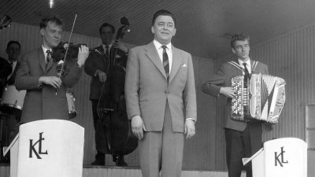 Olavi Virta - tangon tulkki numero yksi.