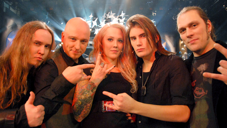 Joulutunnelmissa Jarkko, Sami, Inka, André ja JP (kuva: YLE)