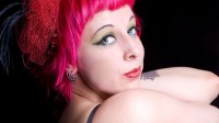Burleskitaiteilija Tinker Bell. Kuva: Jenni Tapanila