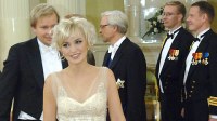 Kansanedustaja Satu Taiveaho vuoden 2007 itsenäisyyspäivän vastaanotolla.  Kuva: Touko Yrttimaa / YLE