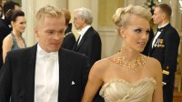 Suunnistuksen maailmanmestari Minna Kauppi puolisoineen Linnan juhlissa 2008: Kuva: Touko Yrttimaa / YLE