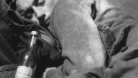 Alkoholin kohtuukäyttö, alkoholiton juoma. Vinkit kohtuujuomiseen. Kuva: YLE Kuvapalvelu