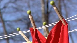 Tee itse vanhanajan puiset pyykkipojat. Kuva: Strömsö