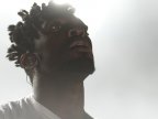 Kele Okereke (Bloc Party) vastavalossa.