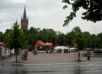 Uudenkaupungin tori sadepäivänä.