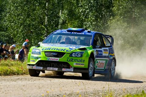 Hirvonen kaasuttelee