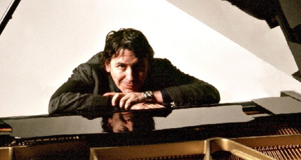 Jools_Holland.jpg